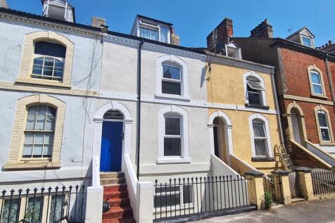 6 Bedroom Terraced in CO12 3AR