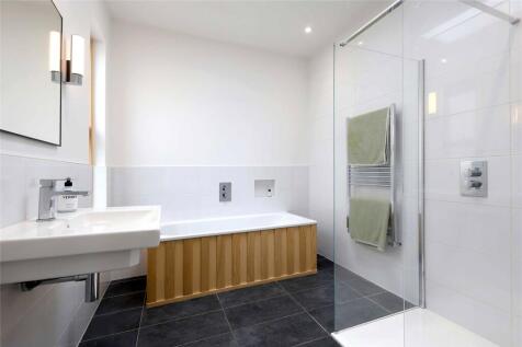 Bath/Shower Room