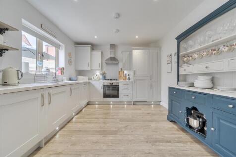 3 Greenfield Avenue, Lutterworth