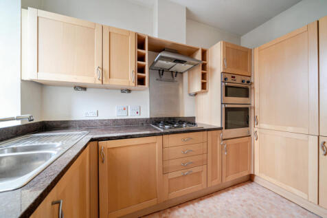 1363106-3-68f5f4e...