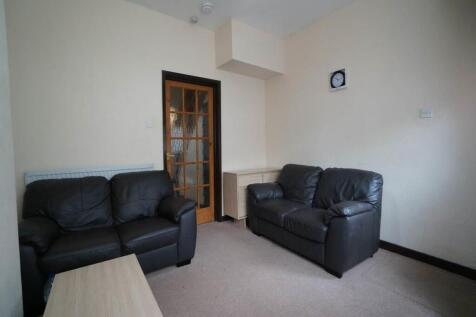 2 Bedroom House in LL57 1LG