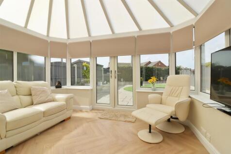 Impressive Conservatory