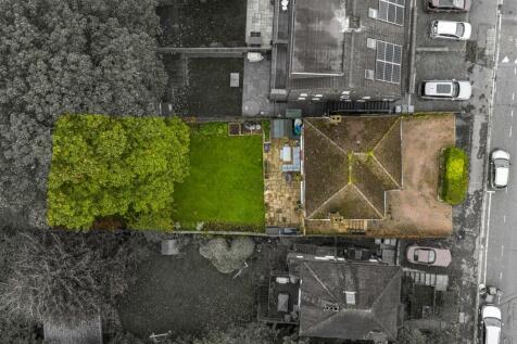 33 Hampden Road, HP13 6SZ-2.jpg