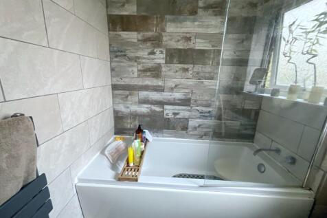 2 bed, 1 bath Semi-Detached in Sheffield - Photo 12