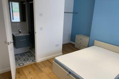 fe587ef7-f2a8-4e8...