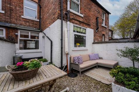 9 Prescot Street,...