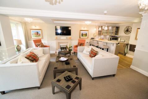 Communal Lounge