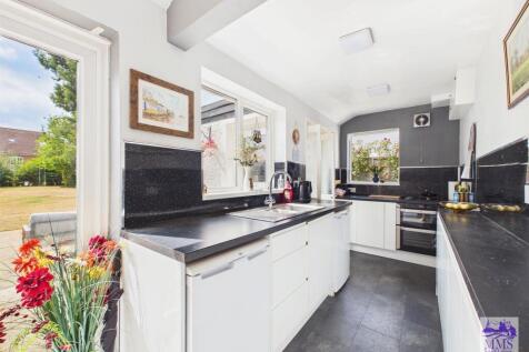 edited kitchen.jpg