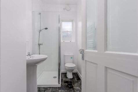 1 bed, 1 bath Flat in Leeds - Photo 9