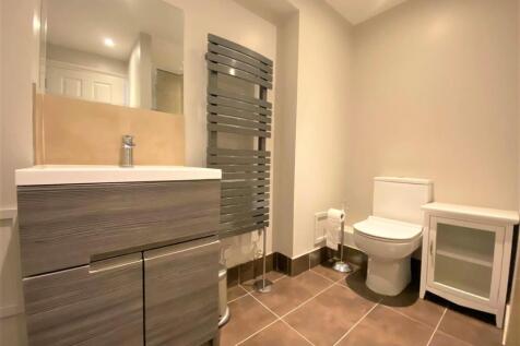 Family Bathroom.jpg