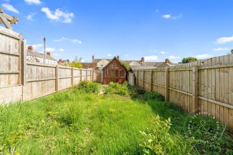 Gelligaer Gardens, Hern Crabtree (21).jpg