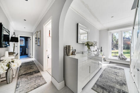 1362177-4-68e3eb2...