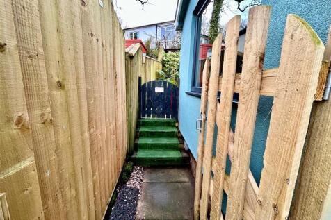 Side Gated Access
