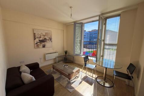 MAYFAIR HOUSE FURNISHED 1 BED PARKING AVAILABLE AT £65 PER MONTH