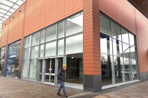 Retail Property (Shopping Centre) to rent in wakefield