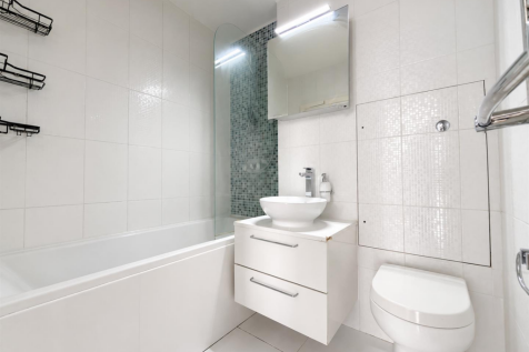 BATHROOM UPPER FLOOR