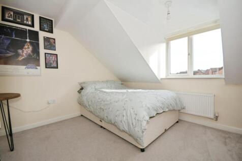 BEDROOM 2.jpg