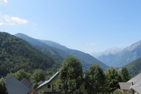 Chalet for sale in V