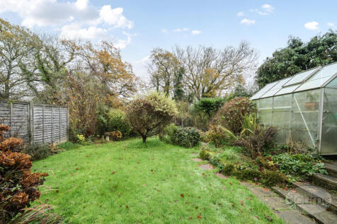 ee77cad7-0956-40e...