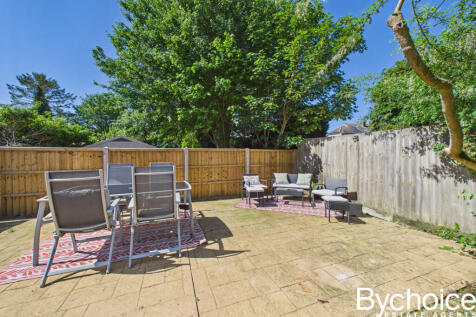 CAM05454G0-PR0179-STILL024