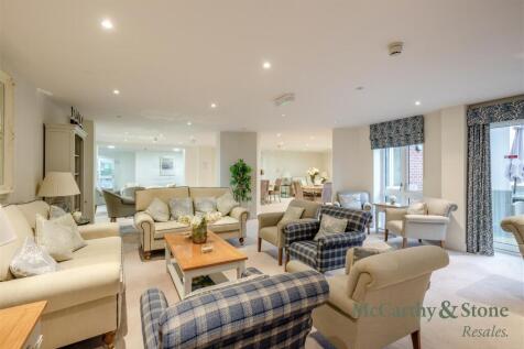 8702743-interior20.jpg