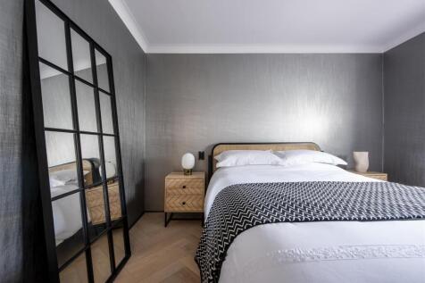 5 bed, 4 bath Apartment in Manchester - Photo 23