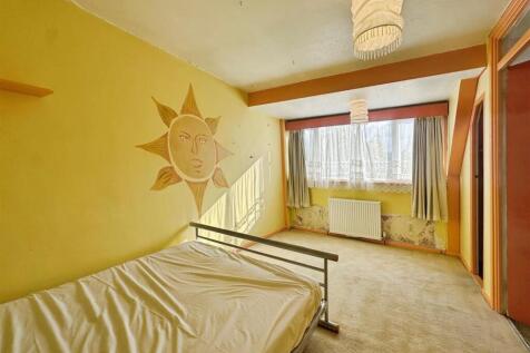 e9b49255--4D29-89AD-517DFF75ED5B-29618-0000290DEC6