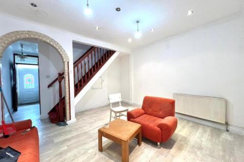 Nestled in the vibrant area of Walthamstow, this charming three-bedroom house on Higham Hill Road offers a delightful blend of space and comfort. With a generous 1,410 square feet of living space, thi