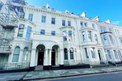 2 Bedroom Flat in PL1 2BA