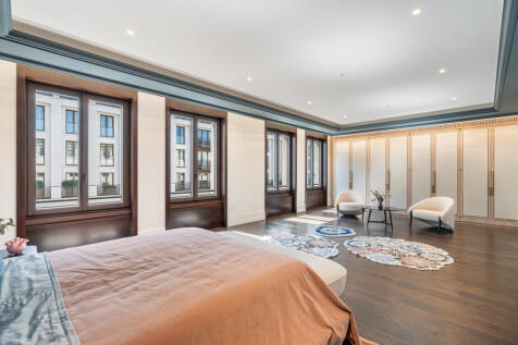 6 bed, 6 bath House in London - Photo 8