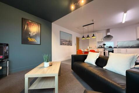 Longdales Lodge Preimium - Kitchen.jpeg