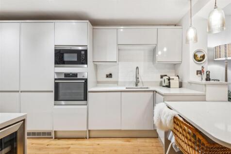 Chiswick High Road, W4 - FOR SALE