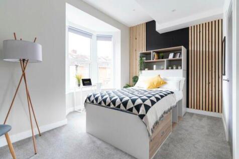7 Bedroom Terraced in PO5 1EY
