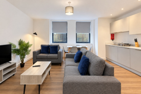 3 Bedroom Flat in SN1 3EB