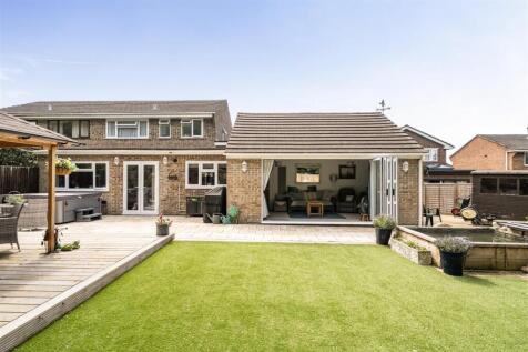 Rear Garden Bi-Folds.jpg