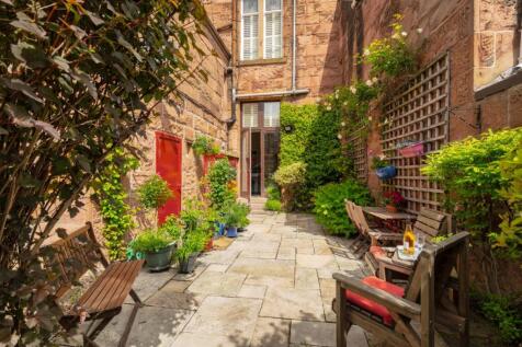 6 bed, 4 bath Town House in Glasgow - Photo 8