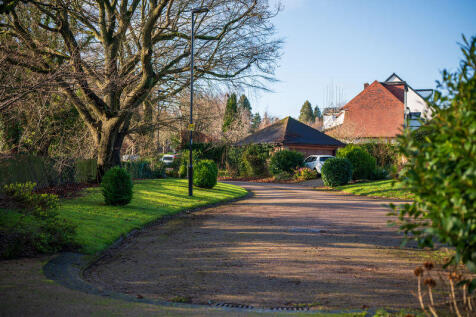 Cavendish Avenue