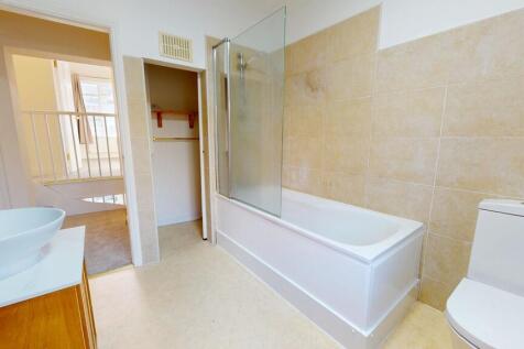 1050-12122025_105...