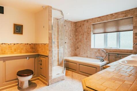 Jack-and-Jill Bathroom