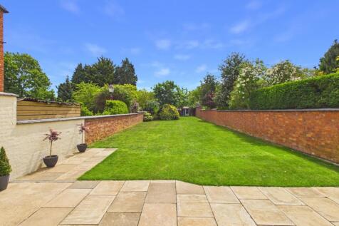 Abington Park Crescent