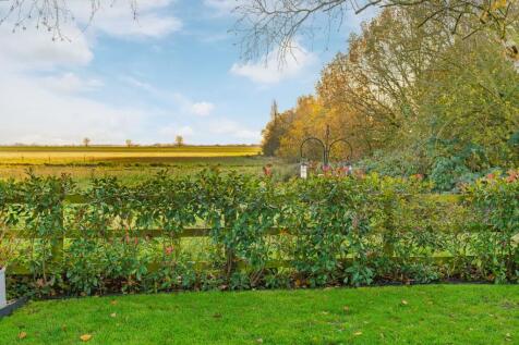 Uninterrupted countryside views