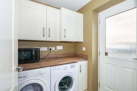 14 Knox Ave13.jpg
