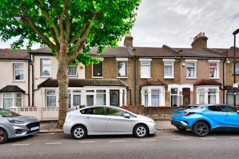 Newly refurbished 4-bed family home within walking distance of East Ham Station and High Street North. Features a new kitchen, carpets, laminate flooring, fresh décor, reception room, ground floor WC,
