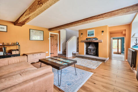 Sitting/Dining Ro...