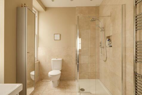 6 bed, 3 bath Semi-Detached in Bristol - Photo 16