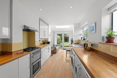 146 Glebe Road-009.JPG