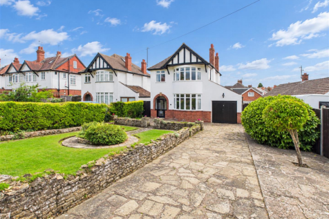 36 Battenhall Front Garden.png