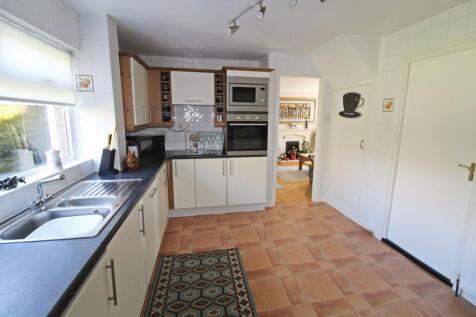 Breakfasting Kitchen