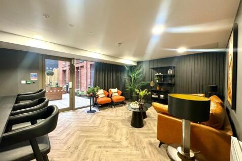 Residents lounge pic 3.jpeg