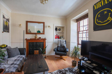 Lounge 1
